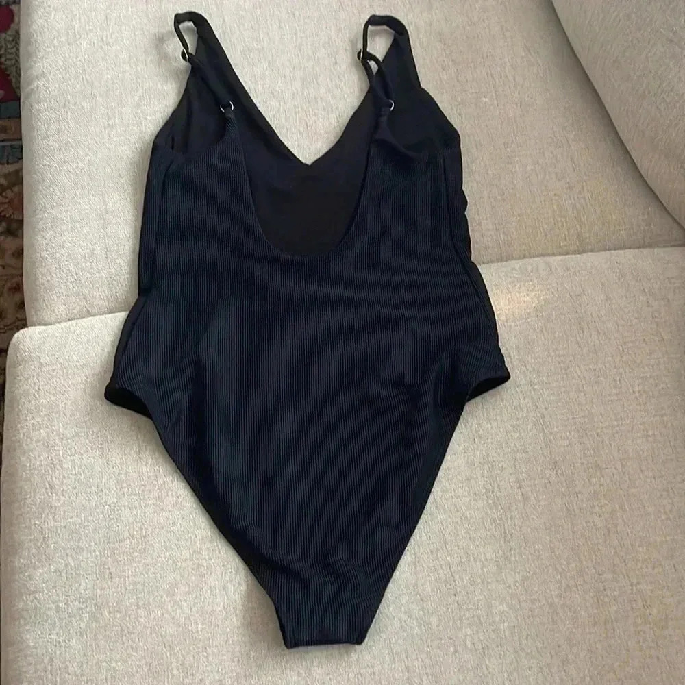 Beach Riot Reese Ribbed One Piece Swimsuit - Picture 3 of 5